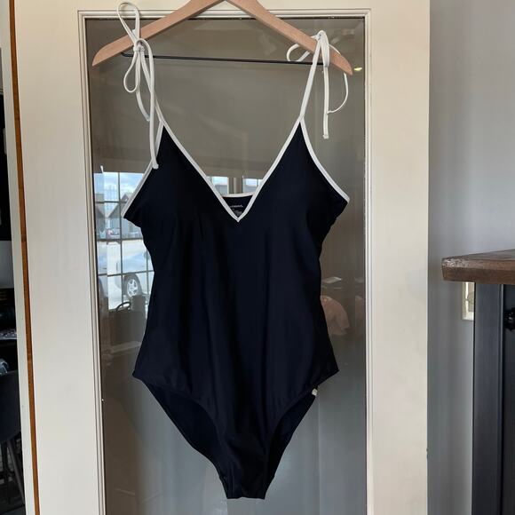 Summersalt The Contrast Strap Backflip One Piece Swimsuit Black White Size 12‎ - Picture 3 of 13